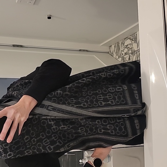 Mila Schön black + gray horsebit logo wool neck scarf - Picture 3 of 3